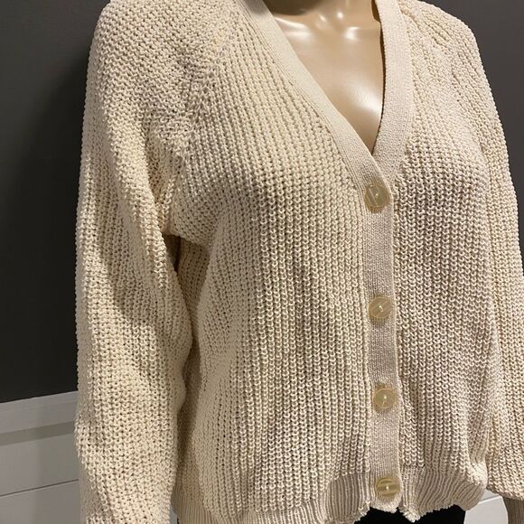 LC Lauren Conrad Sweaters - LC LAUREN CONRAD SWEATER size M